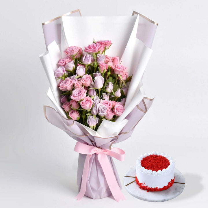 باقة أنيقة من الورود البنفسجية والوردية