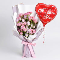 باقة أنيقة من الورود البنفسجية والوردية