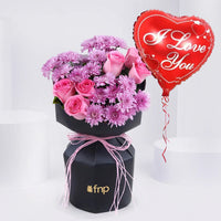 تنسيق فاخر من الورود والديزي