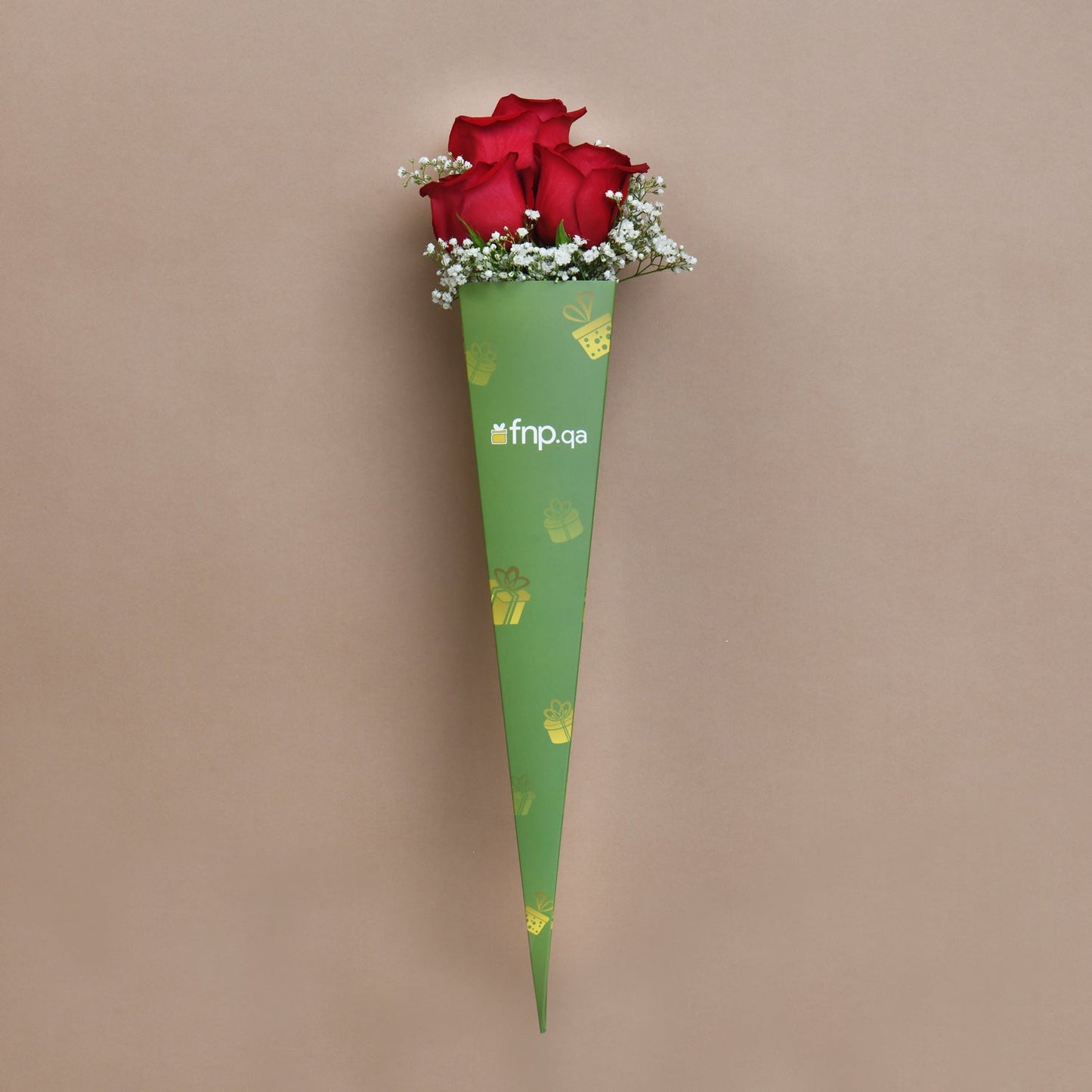 3 Red Rose In Green Sleeve