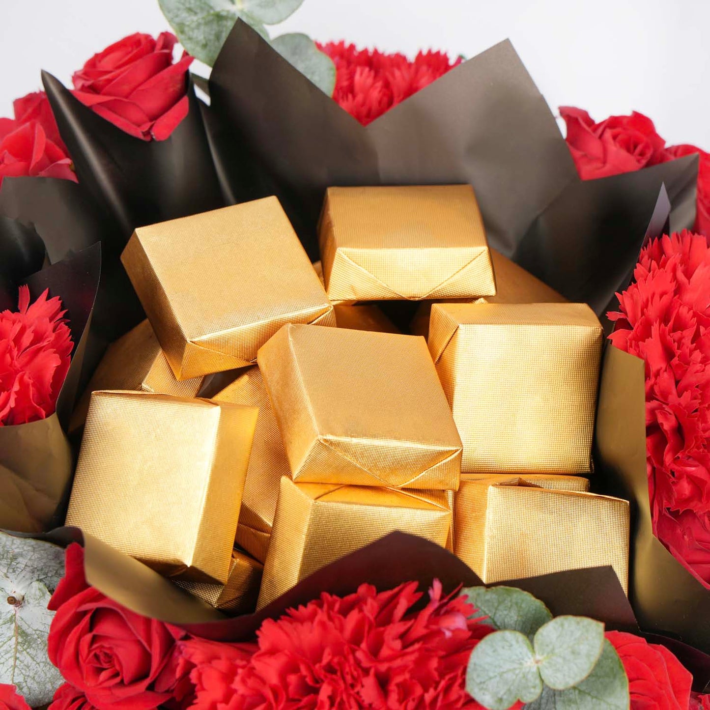 Exquisite Floral Chocolate Bliss for Valentine's Day