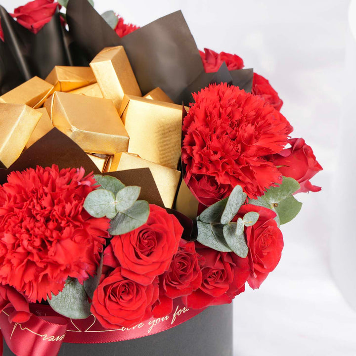 روعة الزهور والشوكولاتة لفالنتاين