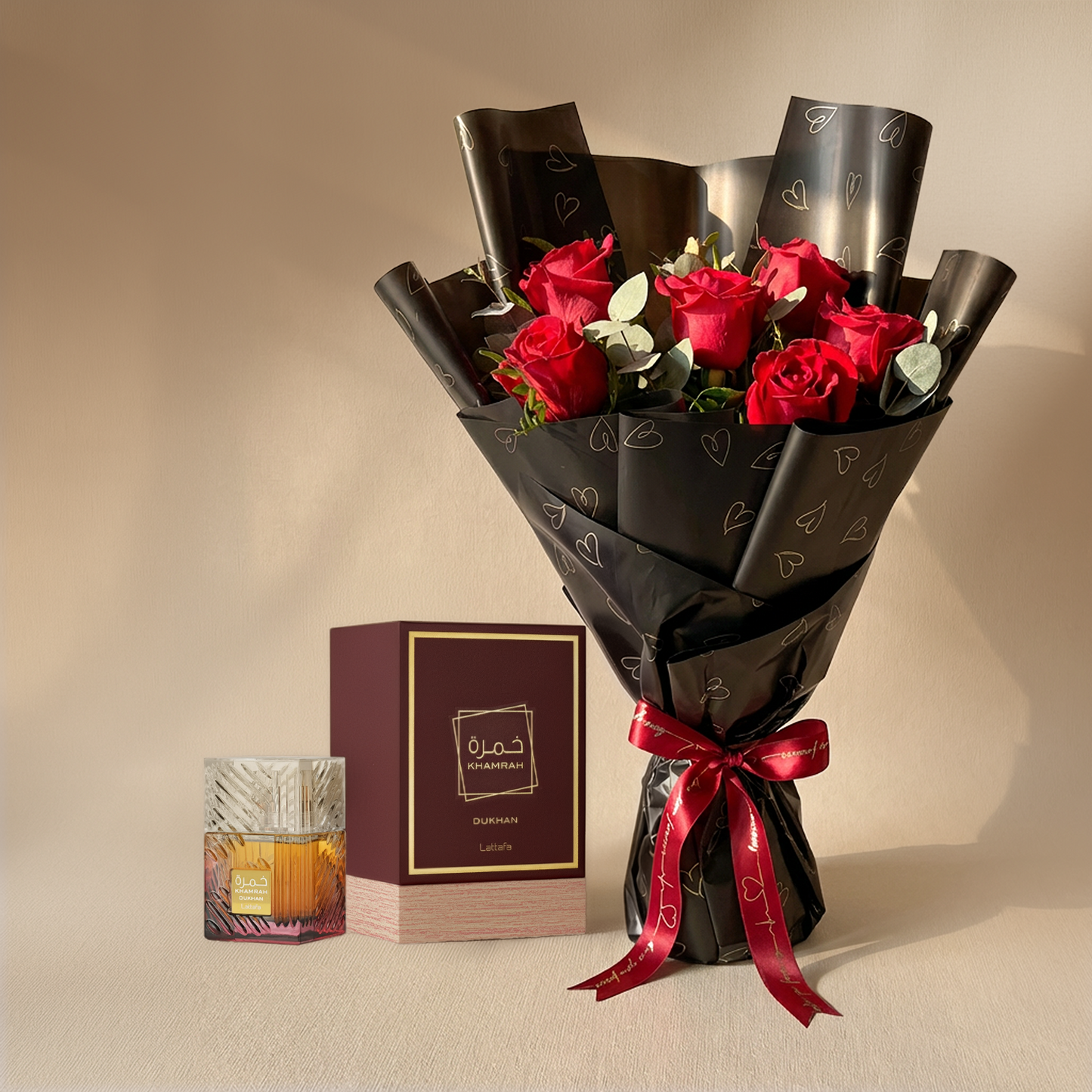 مجموعة الحب العاطفي: ورود فاخرة وعطر للجنسين