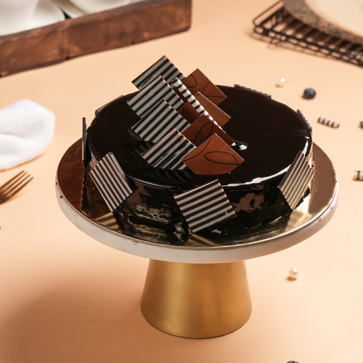 Delicious Eggless Chocolate Truffle Cake - 1 Kg of Pure Indulgence