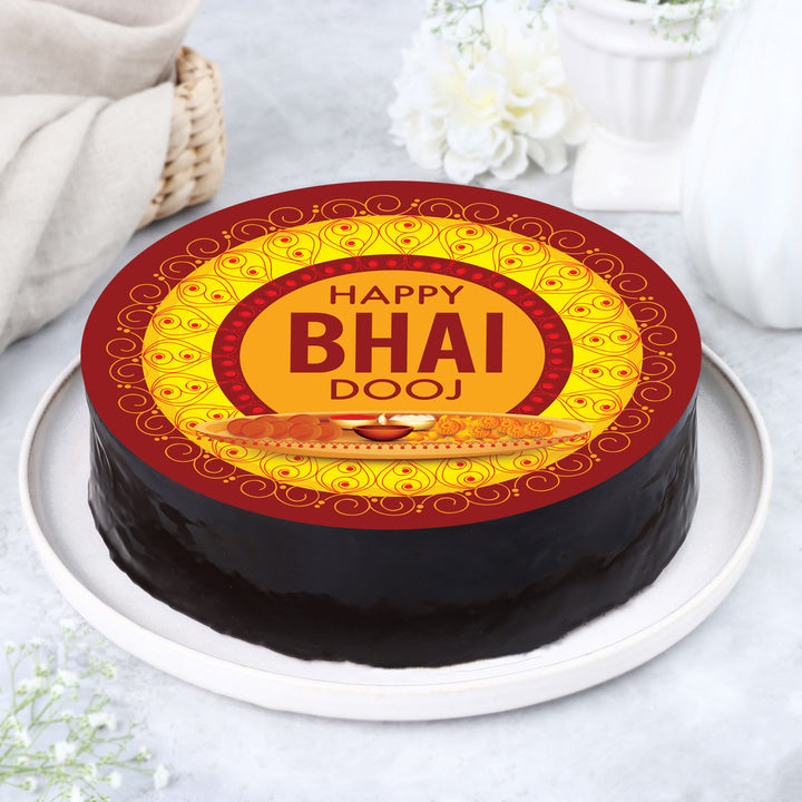 Delicious Bhai Dooj Special Chocolate Cake - Half Kg Delight