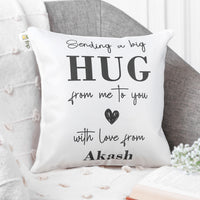 وسادة الحضن الكبير المخصصة مع اسم مخصص - بوليستر ناعم، 15x15 بوصة