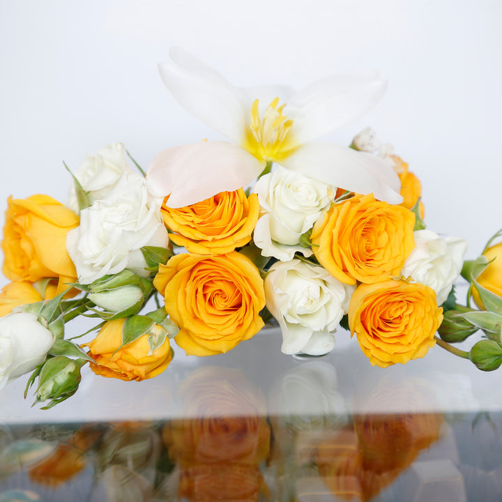 علبة شوكولاتة تشارم دلايت الفاخرة مع لمسة زهور أنيقة