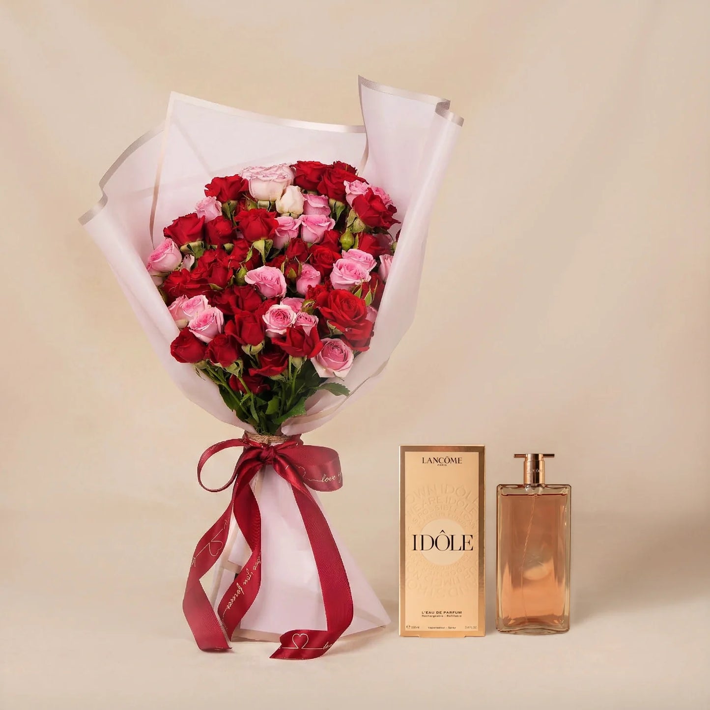 Elegant Pink & Red Rose Bouquet with Lancome Idole Leau De Perfume