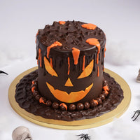 Spooky Chocolate Haunted Pumpkin Cake - Perfect for Halloween Parties!