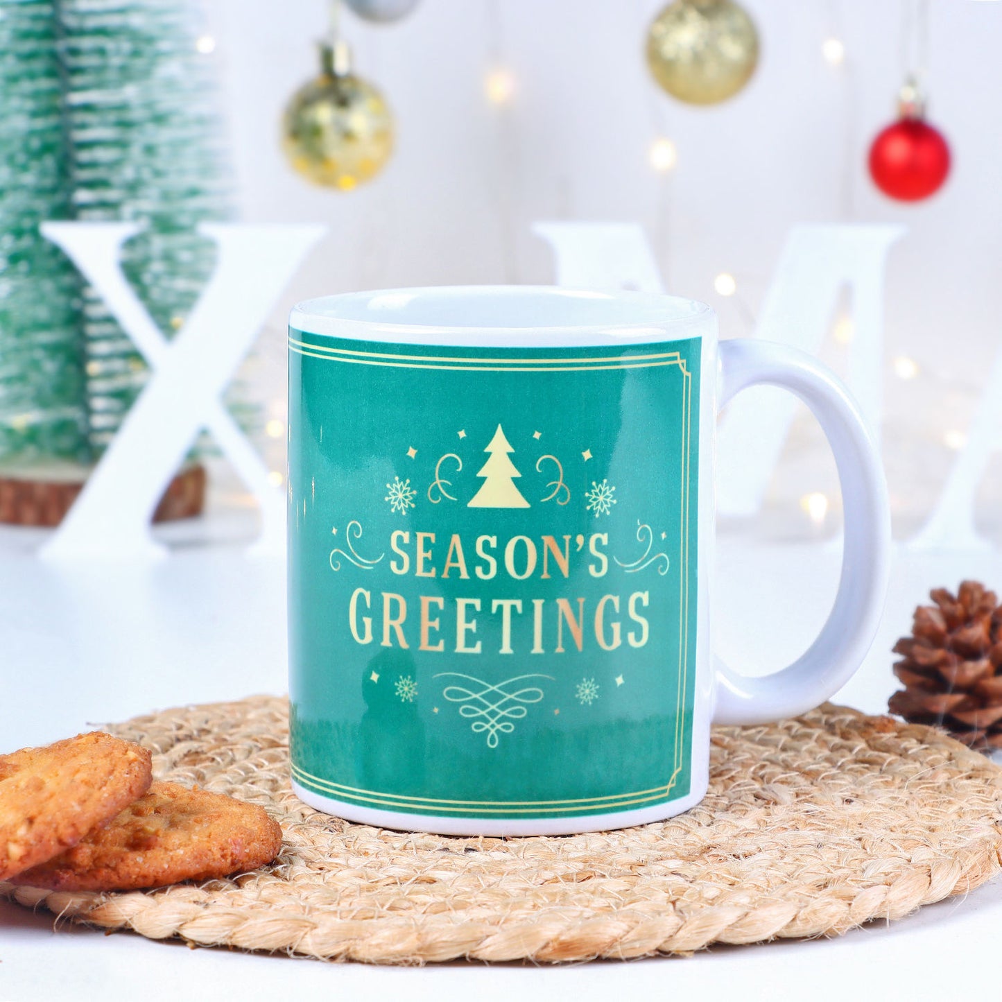 Holiday Harmony Ceramic Mug - Festive 'Season's Greetings' Design