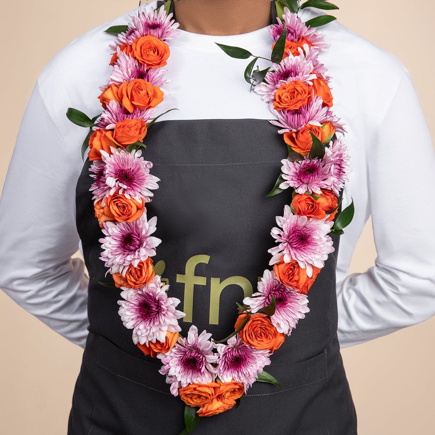 Bloom of Honor: Exquisite Floral Garland