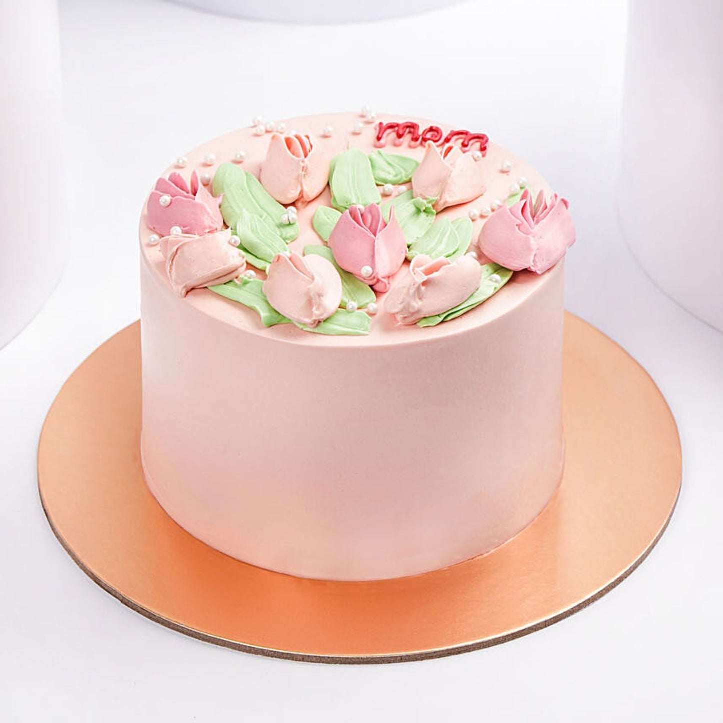 Moms Love Tulips: Elegant Red Velvet Cake Delight