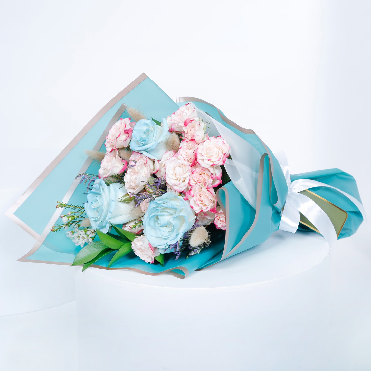 Ocean Breeze Bouquet - A Refreshing Floral Symphony