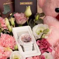 سلة هدايا أنيقة مع ساعة كاسيو بيبي-جي النسائية التناظرية الرقمية