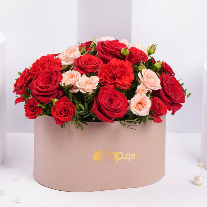 Petals Glow: Exquisite Red Roses and Carnations in Luxury Box