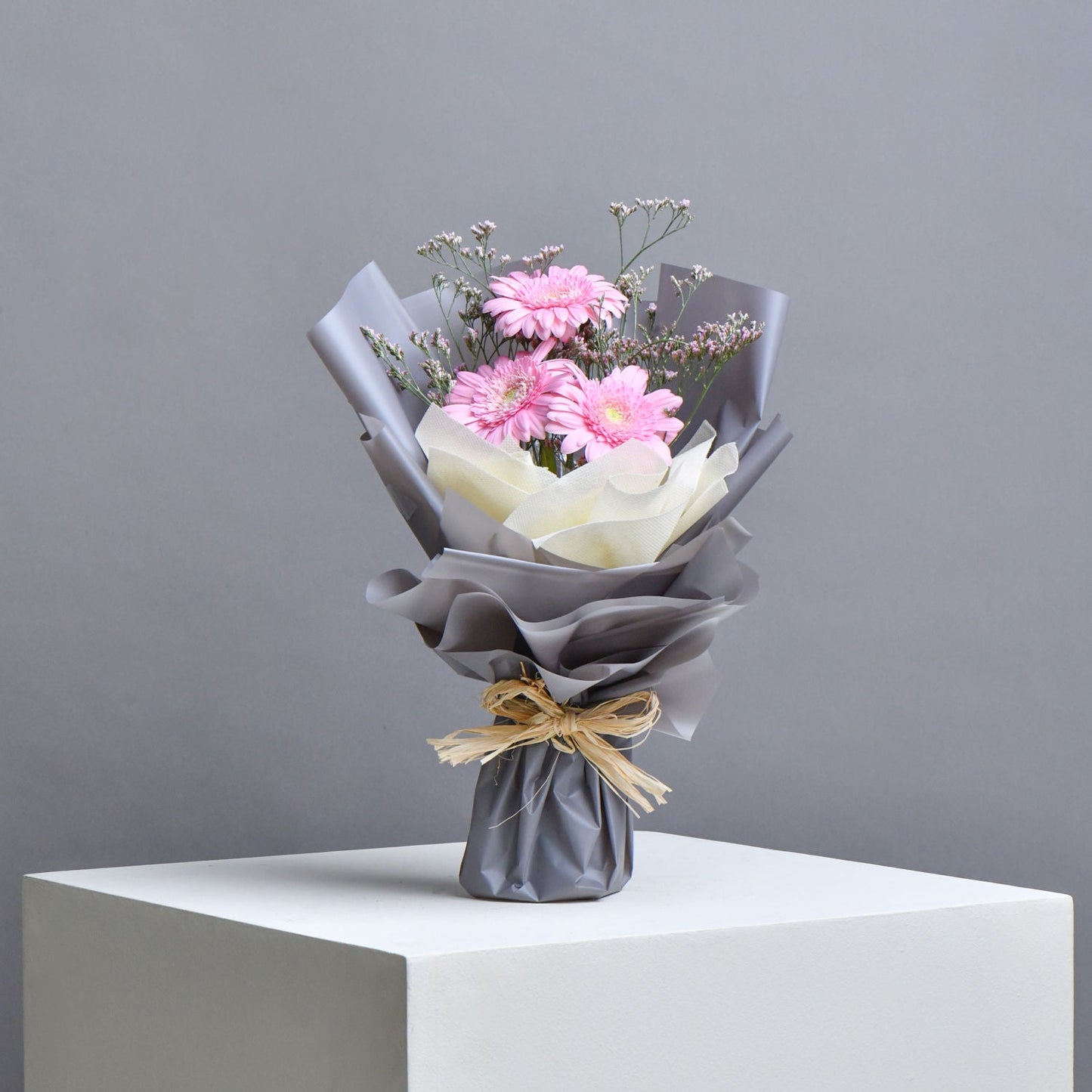 Elegant Pink Gerberas Bouquet – Perfect Gift for Every Occasion