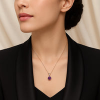 قلادة أنيقة من الفضة بتوهج بنفسجي مع قلادة كريستال مستديرة