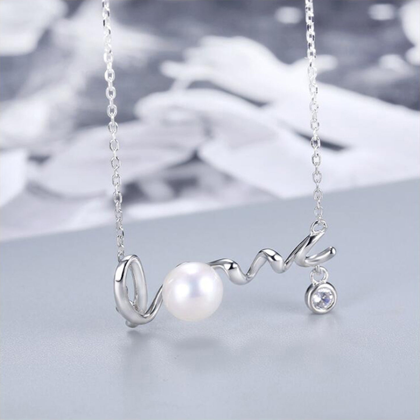 Timeless Valentine Red Roses with Elegant Noqoosh Necklace - A Gift of Love