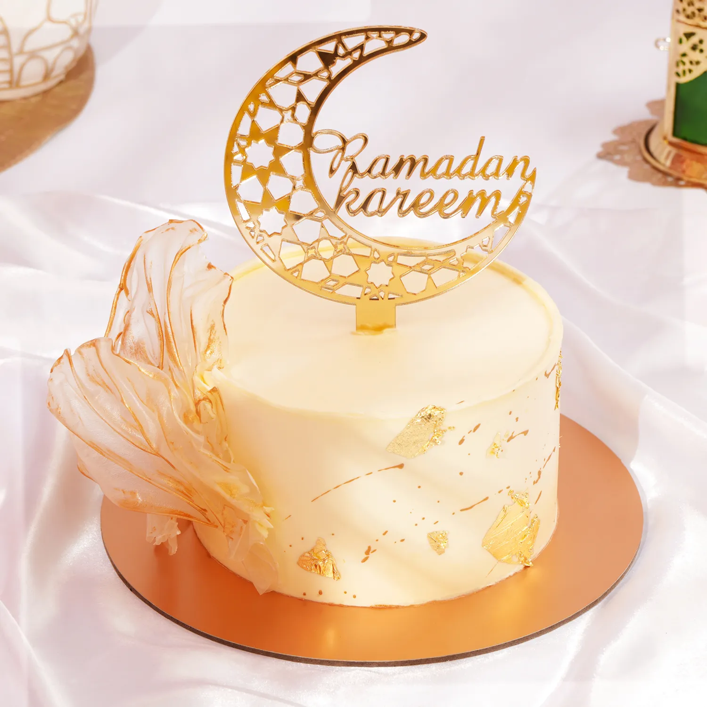 كيك مصمم رمضان مبارك بالشوكولاتة الفاخرة