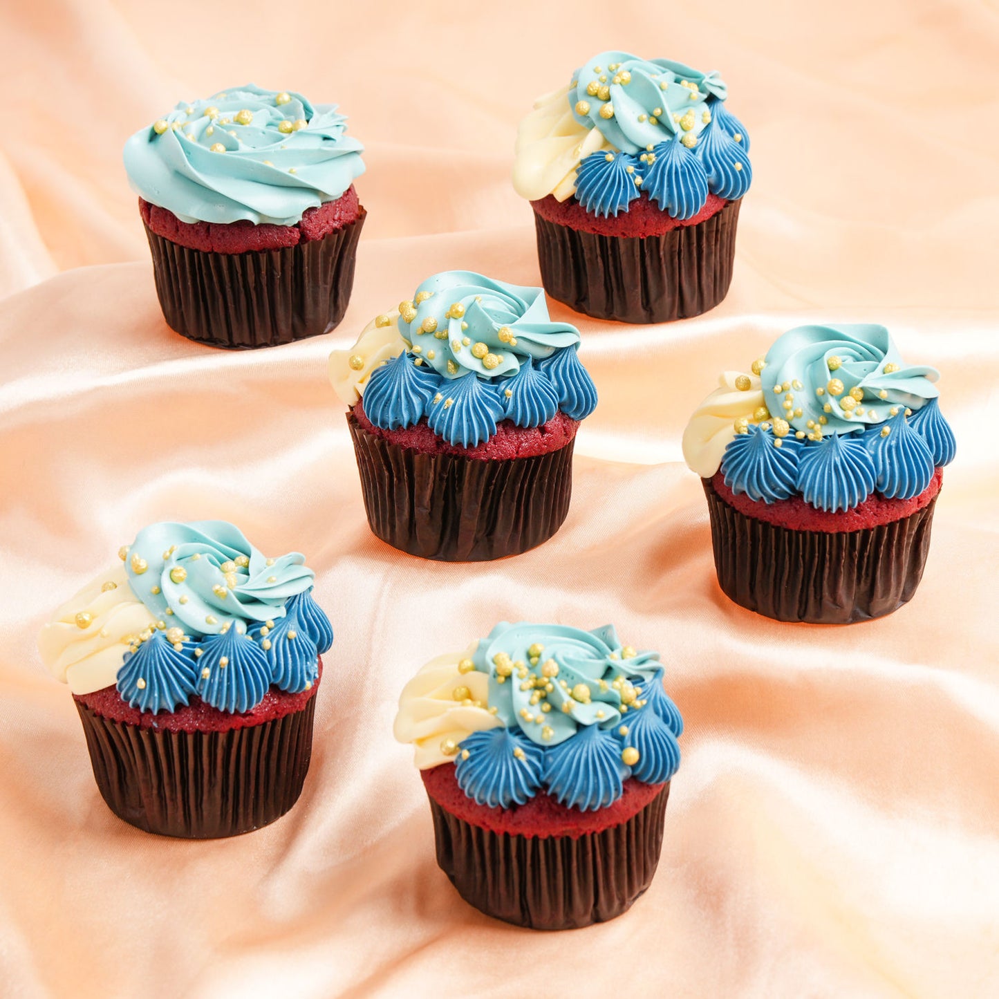 Delicious Red Velvet Muffin Sponge Cupcakes - 6 Pcs