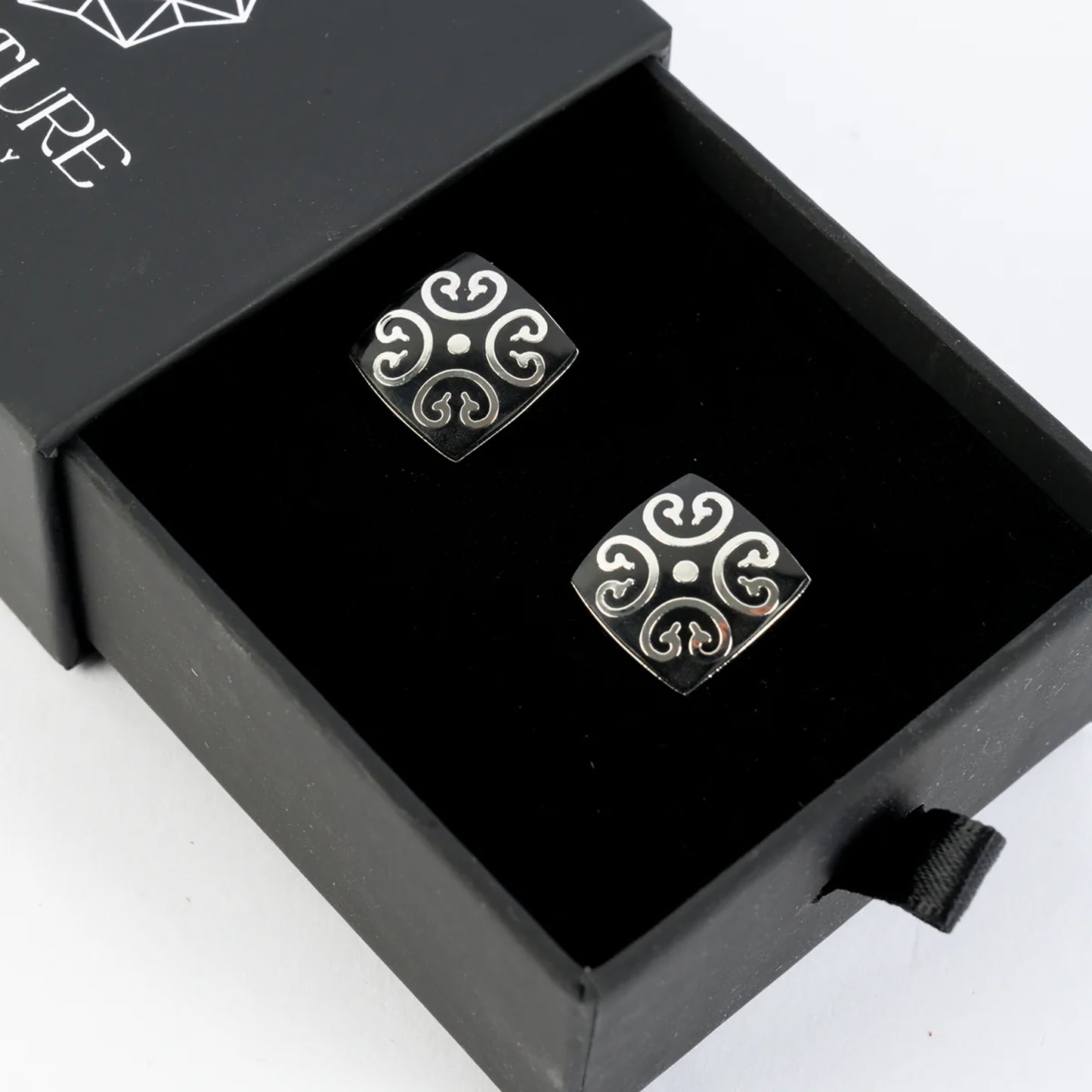 Elegant Gift Basket with Signature Jewelry Black Enamel Swirl Cufflinks