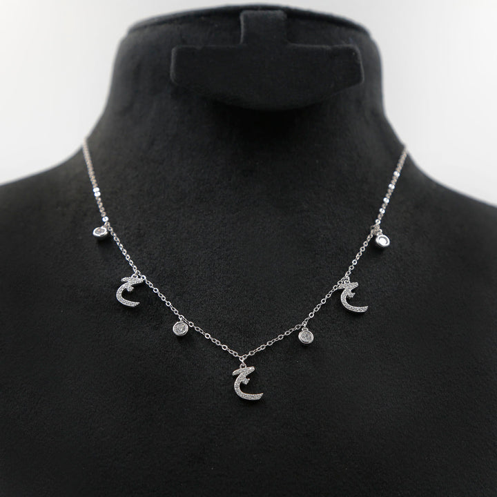 عقد فضة استرليني أنيق بحرف ج بالعربية من جلتر