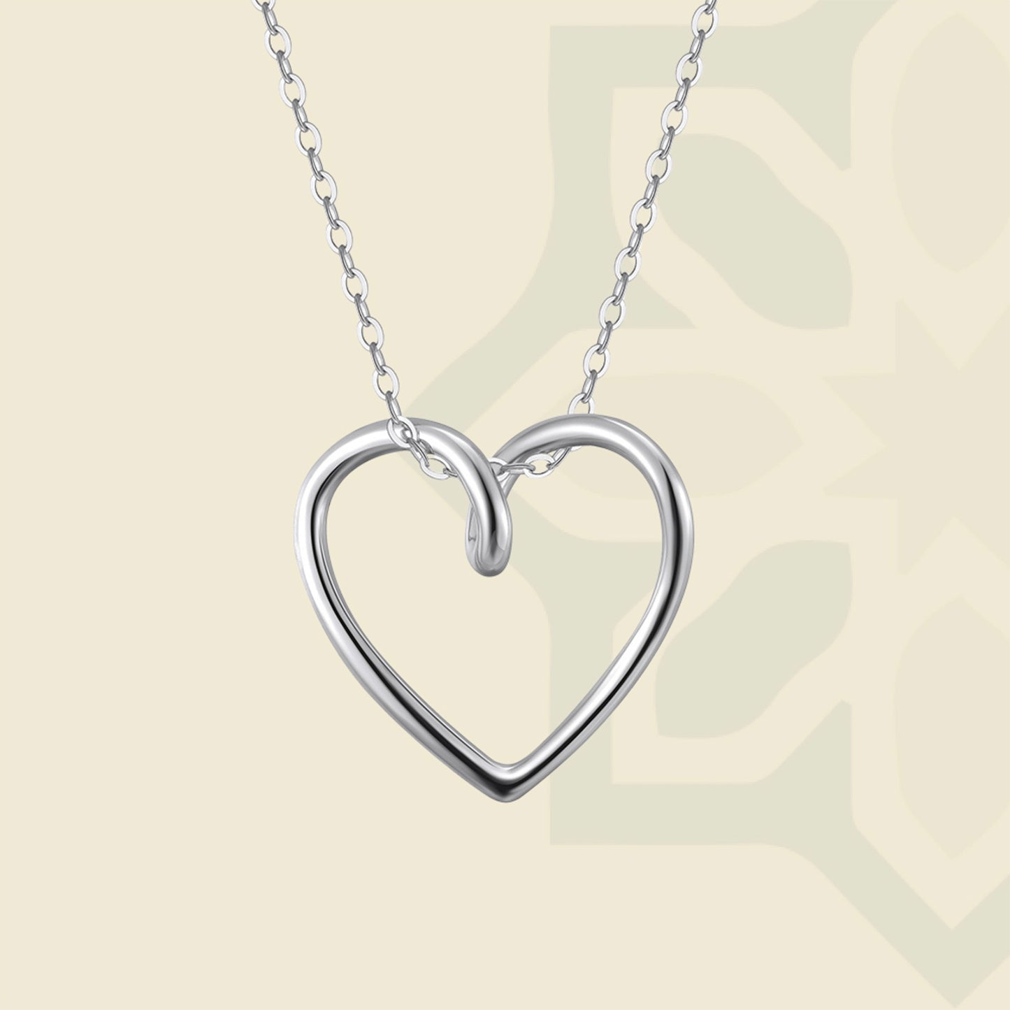 قلادة القلب الأنيقة - تعبير خالد عن الحب والأناقة