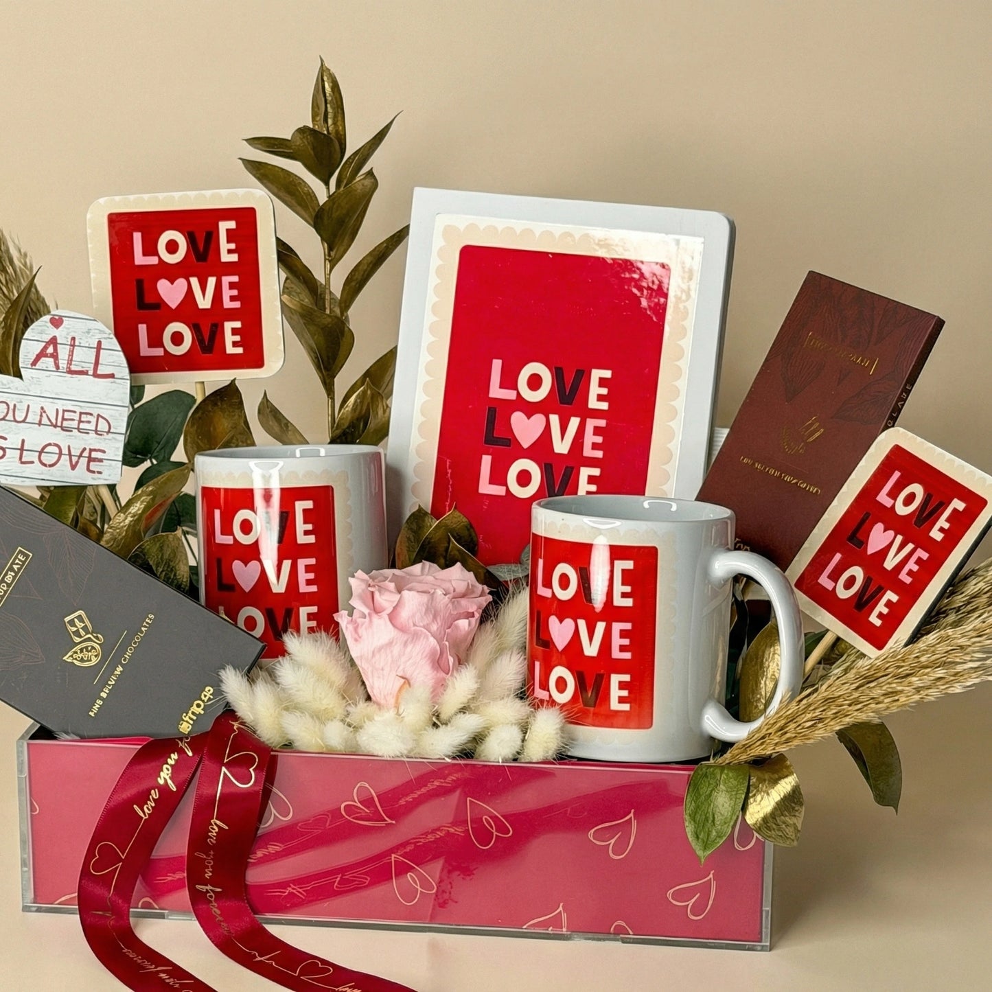 Exquisite Love Hamper: Timeless Elegance & Sweet Indulgence