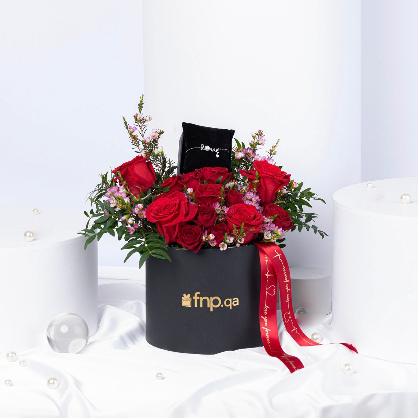 Timeless Valentine Red Roses with Elegant Noqoosh Necklace - A Gift of Love