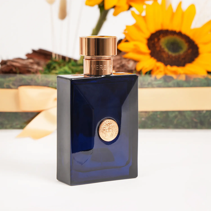 Versace Pour Homme Dylan Blue Gift Set with Sunflowers – A Luxurious Fragrance Experience