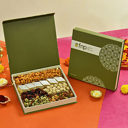Deluxe Assorted Sweets and Dry Fruits Gift Box