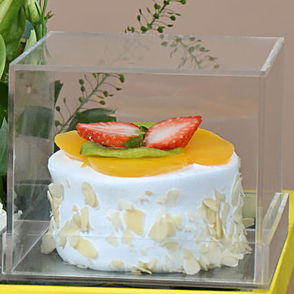 صندوق هدايا بتلات الزهور وفخامة الحلوى