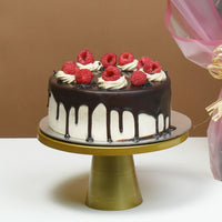 Exquisite Blushing Roses Bouquet with Decadent Dripping Chocolate Cake