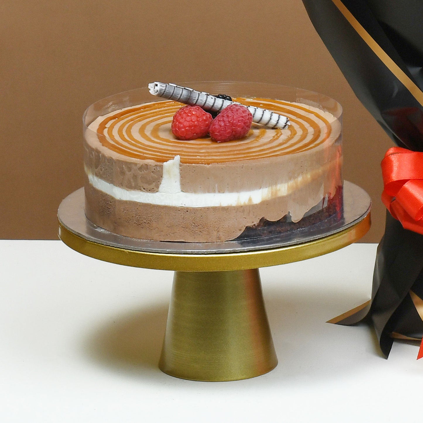 Radiant Sunshine Roses with Decadent Chocolate Cake