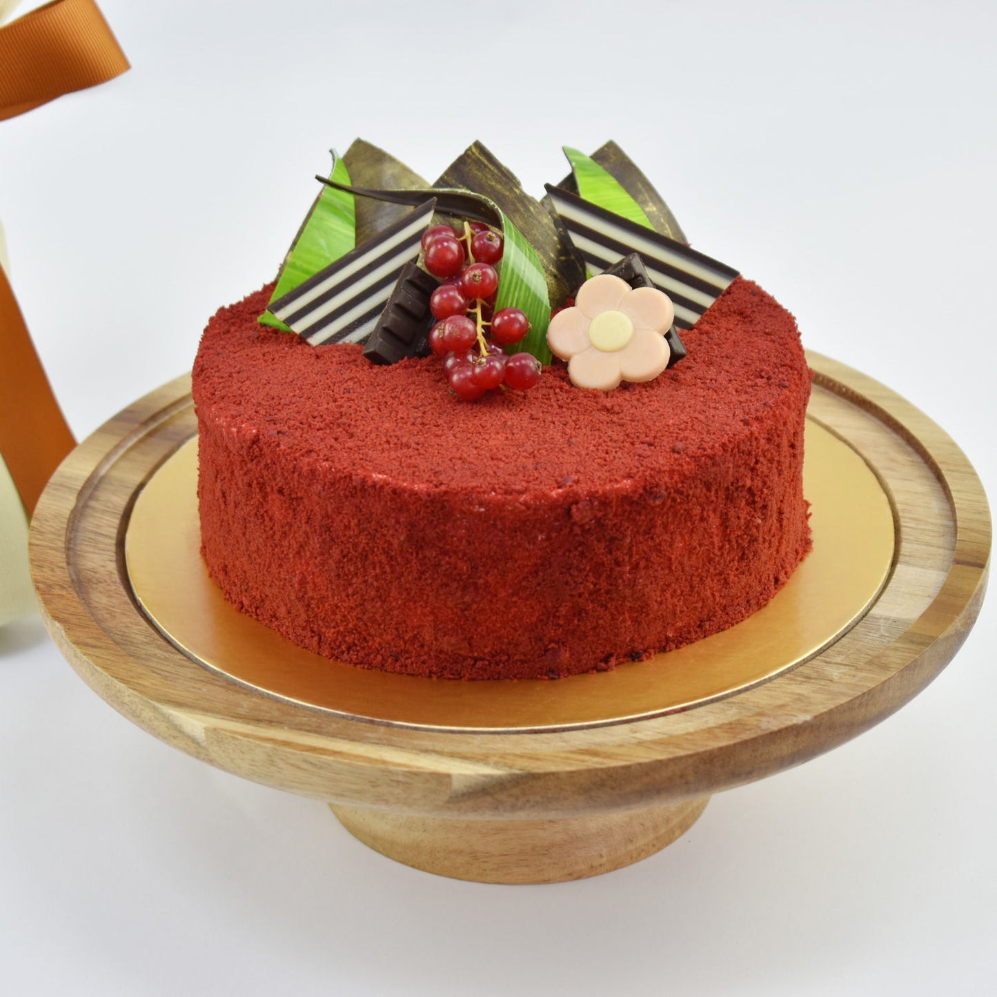 Elegant Red Velvet Cake with a Bouquet of 3 Red Roses