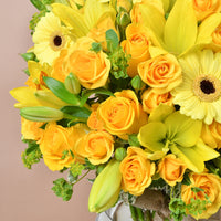 باقة أشعة الشمس: تناغم بتلات صفراء