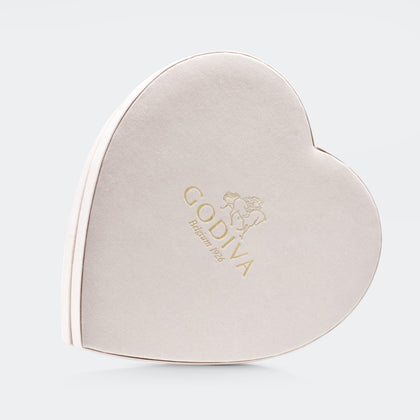 Godiva | Beige Velvet Heart 7 Pcs