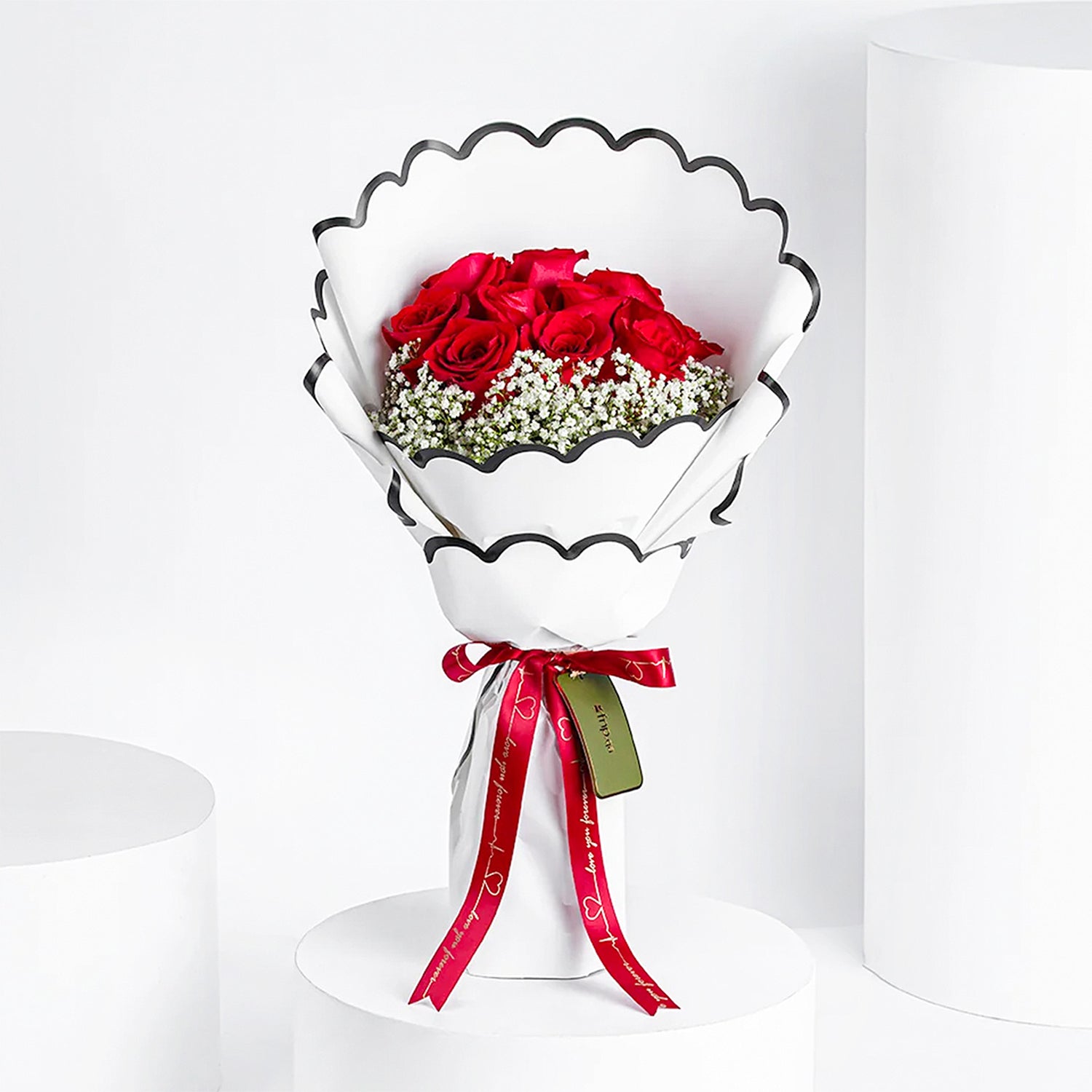 10 Red Roses Hand Bouquet