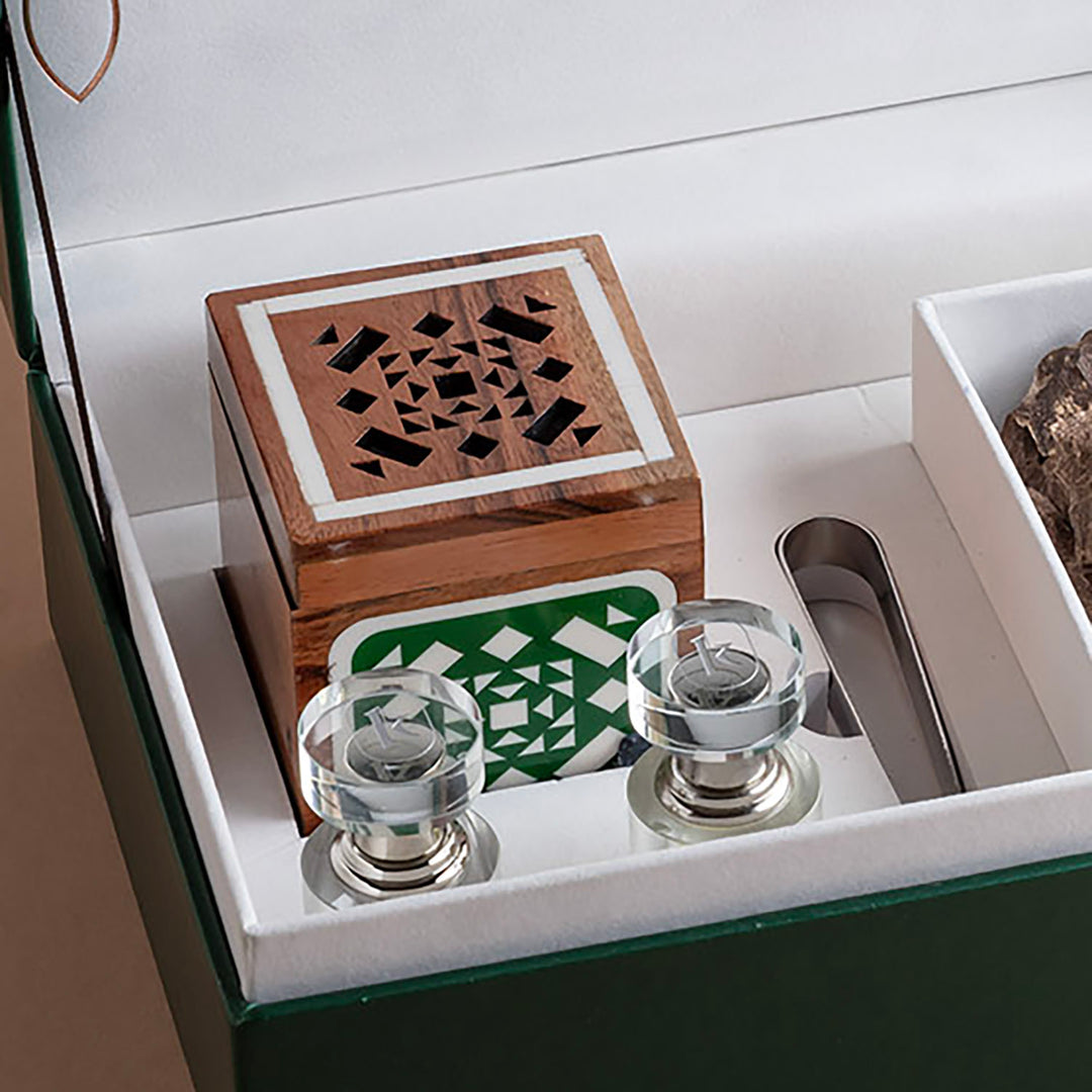 Kenooz Luxe Essence Box | Experience Ultimate Ramadan Luxury