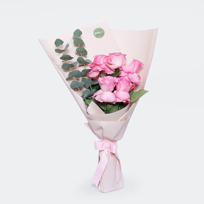 Godiva | Truffles Collection - 15 Pieces Assorted Truffles & Pink Roses Bouquet