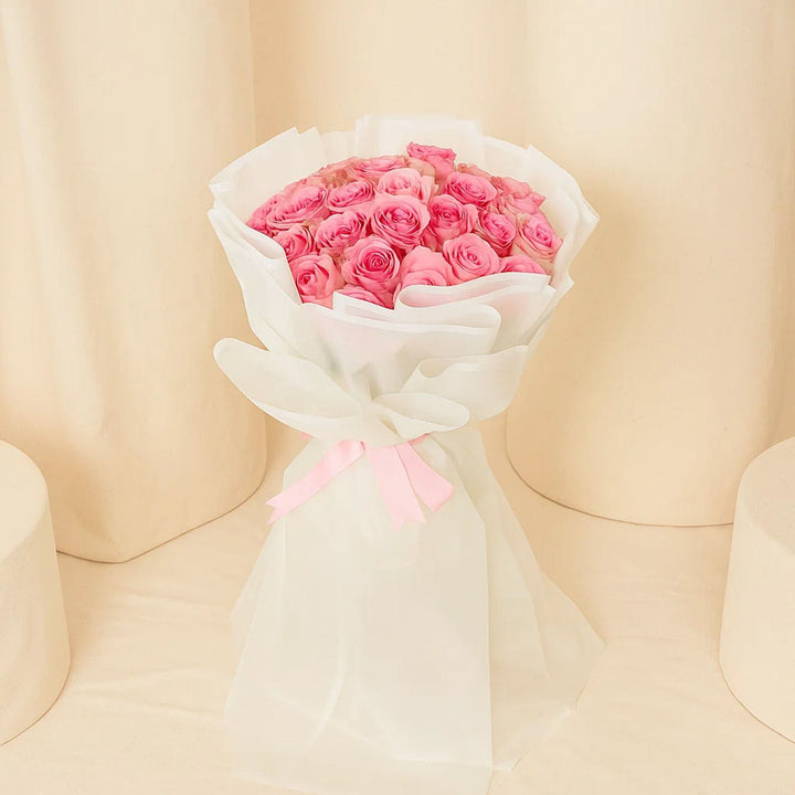 Elegant Bouquet of 15 Majestic Pink Roses