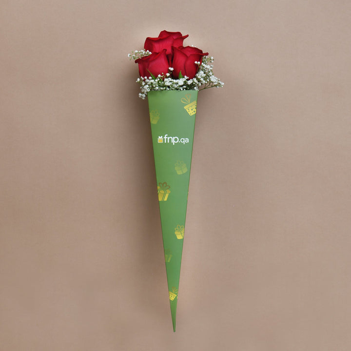 3 Red Rose In Green Sleeve