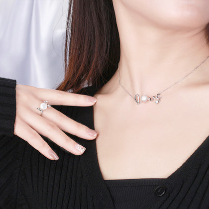 Timeless Valentine Red Roses with Noqoosh Necklace