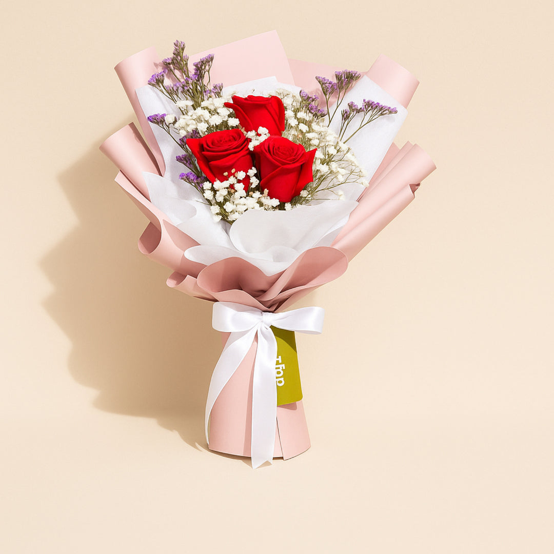 باقة وردة حمراء أنيقة ومبهجة