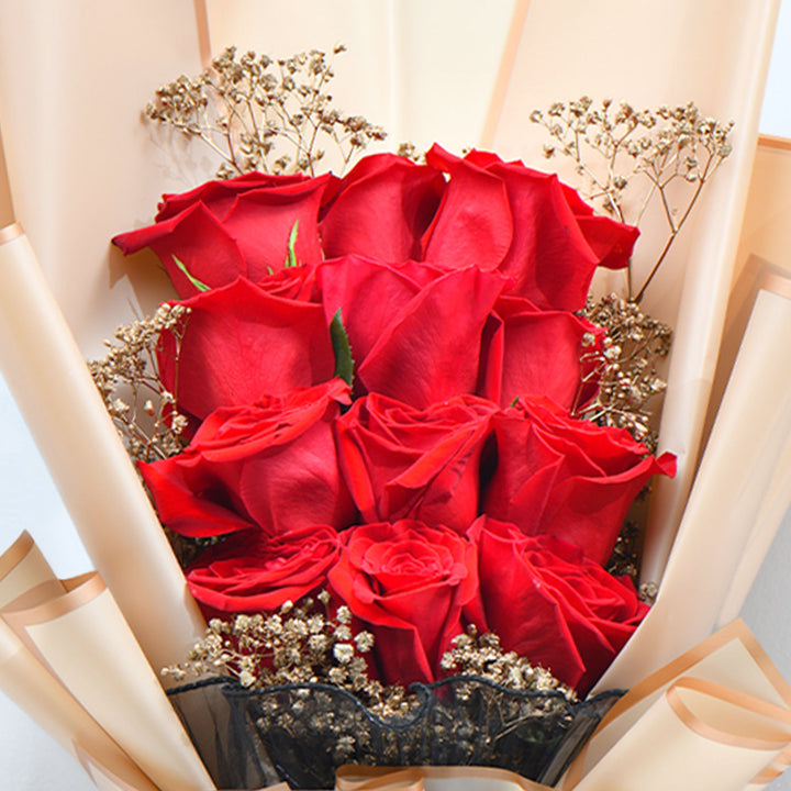 Elegant Romance: Classic Red Roses Bouquet