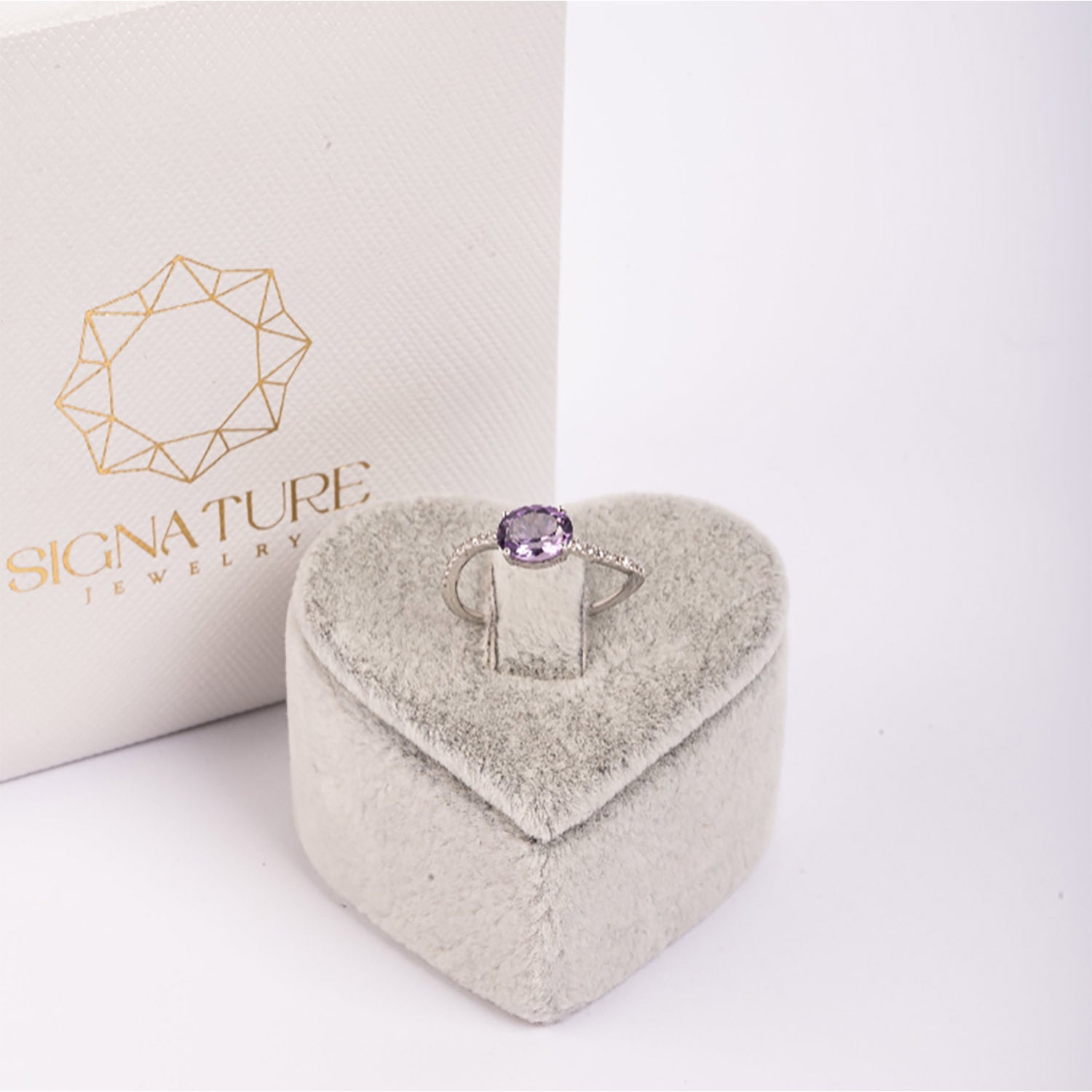 Amethyst Radiance: Elegant White Gold and Diamond Ring