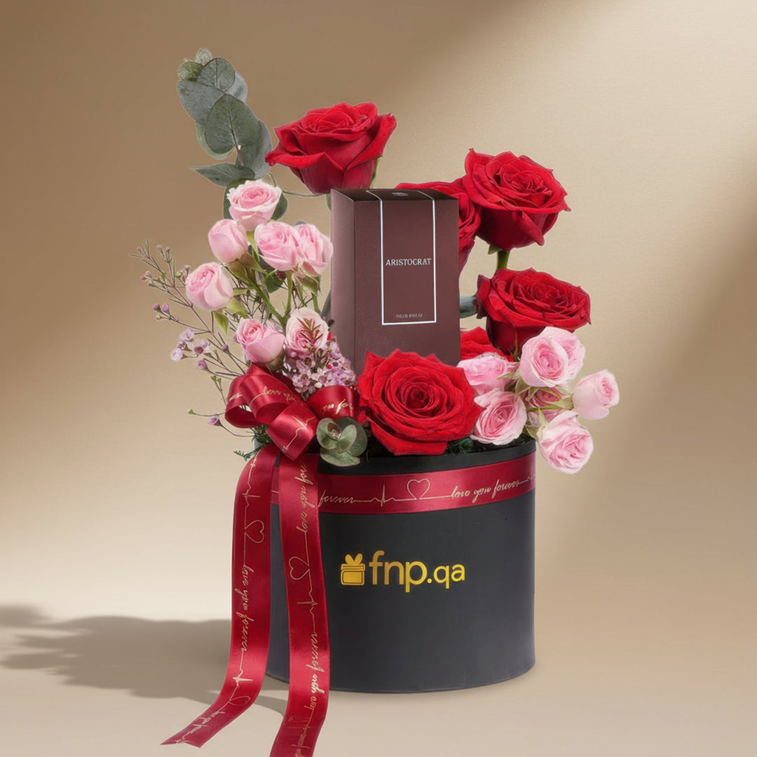 مجموعة أرستقراط فيلفيت بلوم مع عطر وترتيب زهور أنيق