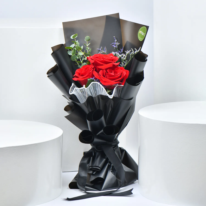 3 Red Roses Bouquet