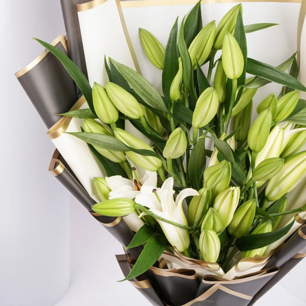 Elegant White Lily Bouquet with Black and White Wrap