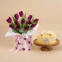 حب مزهر: توليب وكعكة بنفسجية